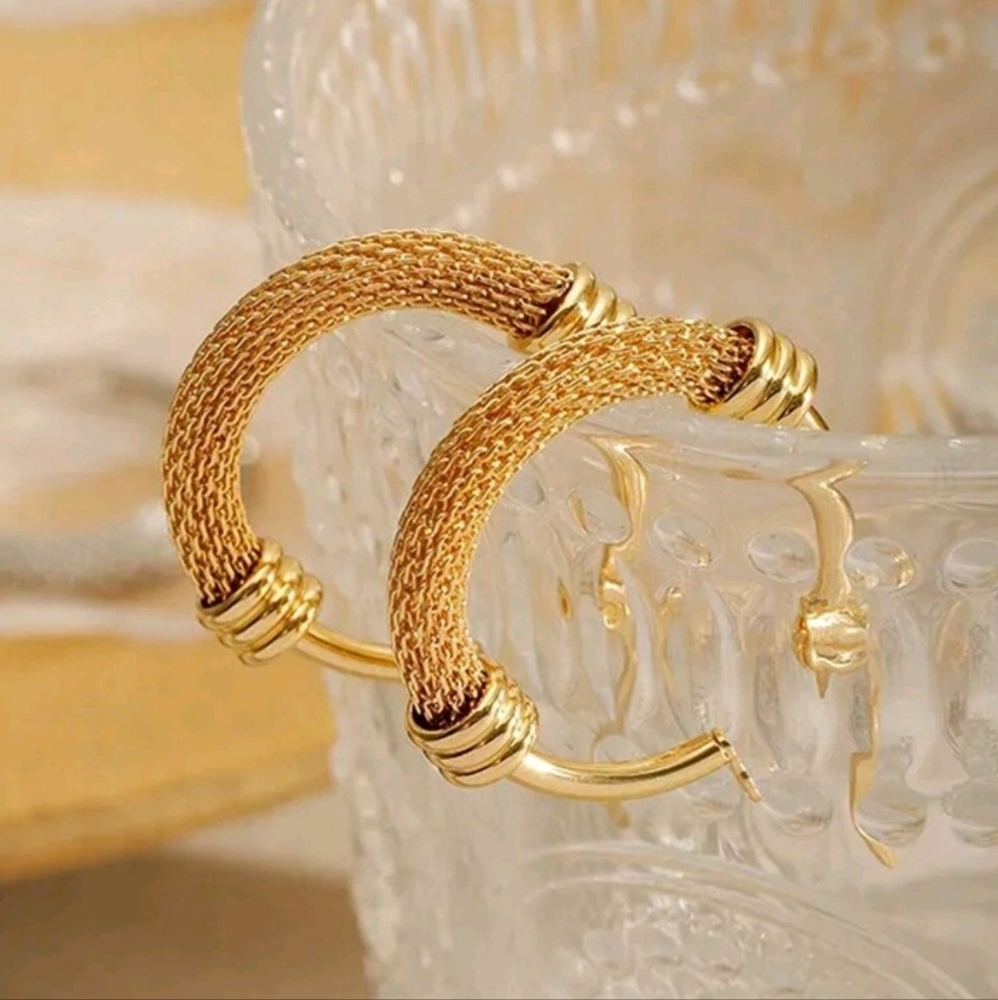 Women hoop earrings